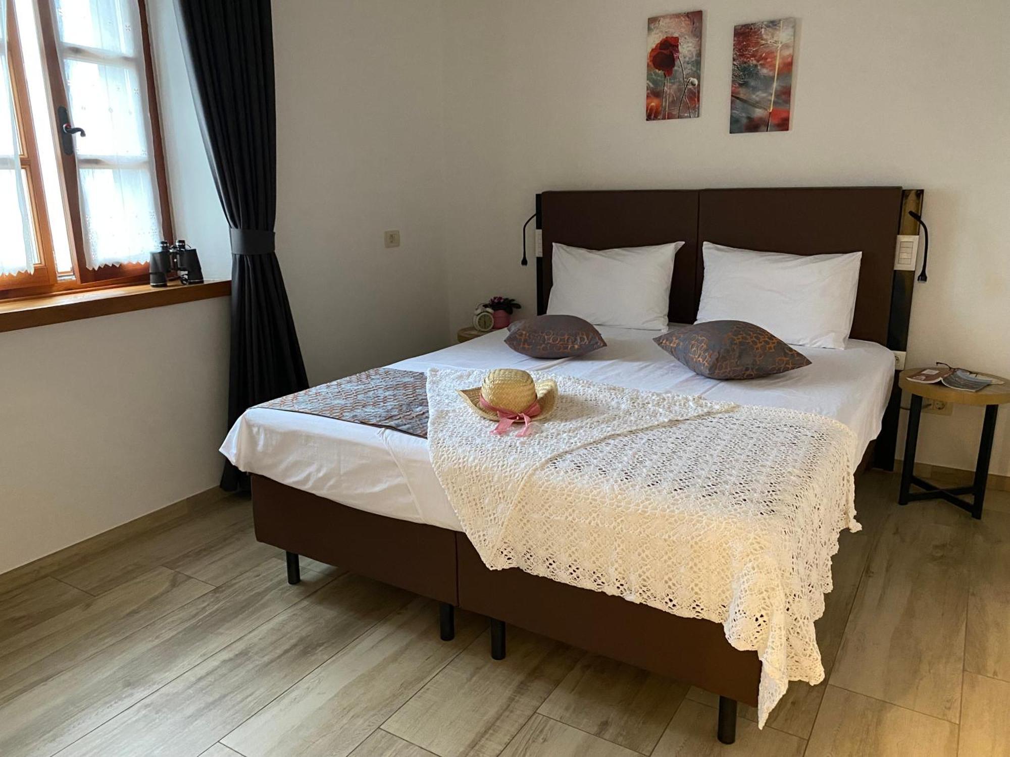 Apartmaji In Sobe Odlicna Hisa Štanjel Exterior foto